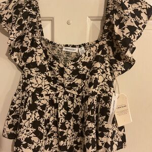 Midnight Sky M. Black & Cream Floral Ruffle CropTop Linen Blend 30”C14”L
